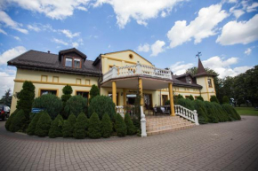 Dworek Dębówko, Bartoszyce
